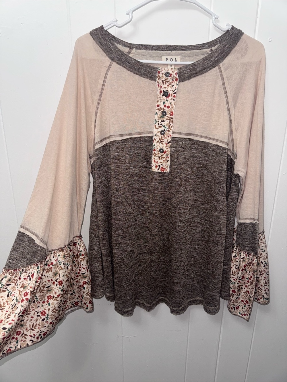POL Beige and Heather Gray Colorblock Bell Sleeve Top with Floral Trim